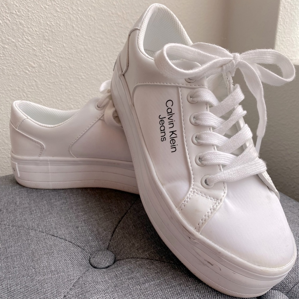 6.5 Calvin Klein Jeans Platform Tennis Shoes